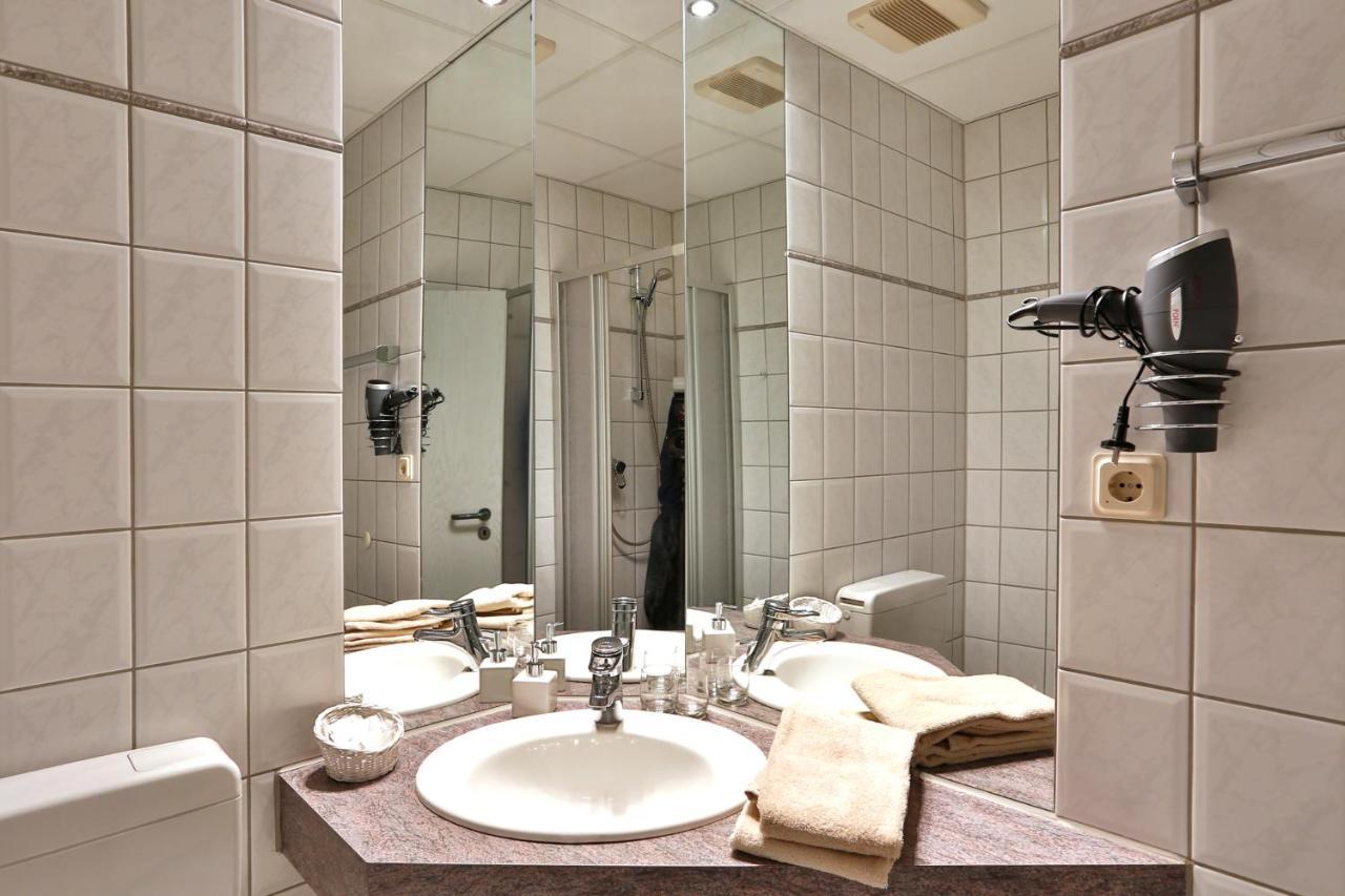 Hotel Stadt Kamen Luaran gambar